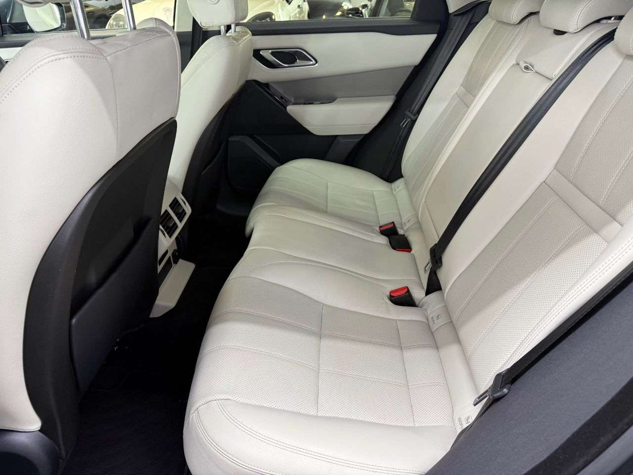 2017 LAND ROVER RANGE ROVER VELAR 2017 LAND ROVER RANGE ROVER VELAR