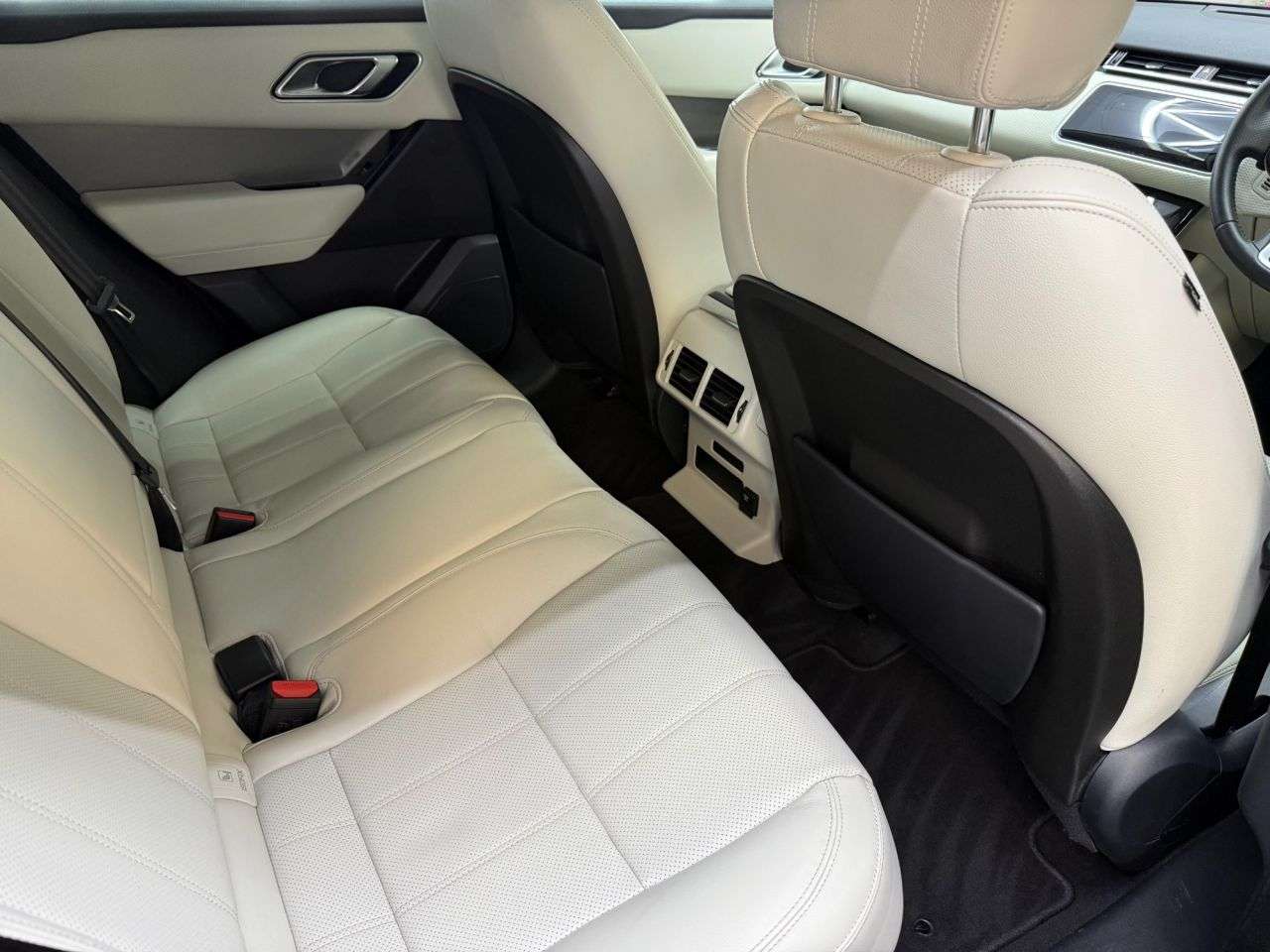 2017 LAND ROVER RANGE ROVER VELAR 2017 LAND ROVER RANGE ROVER VELAR