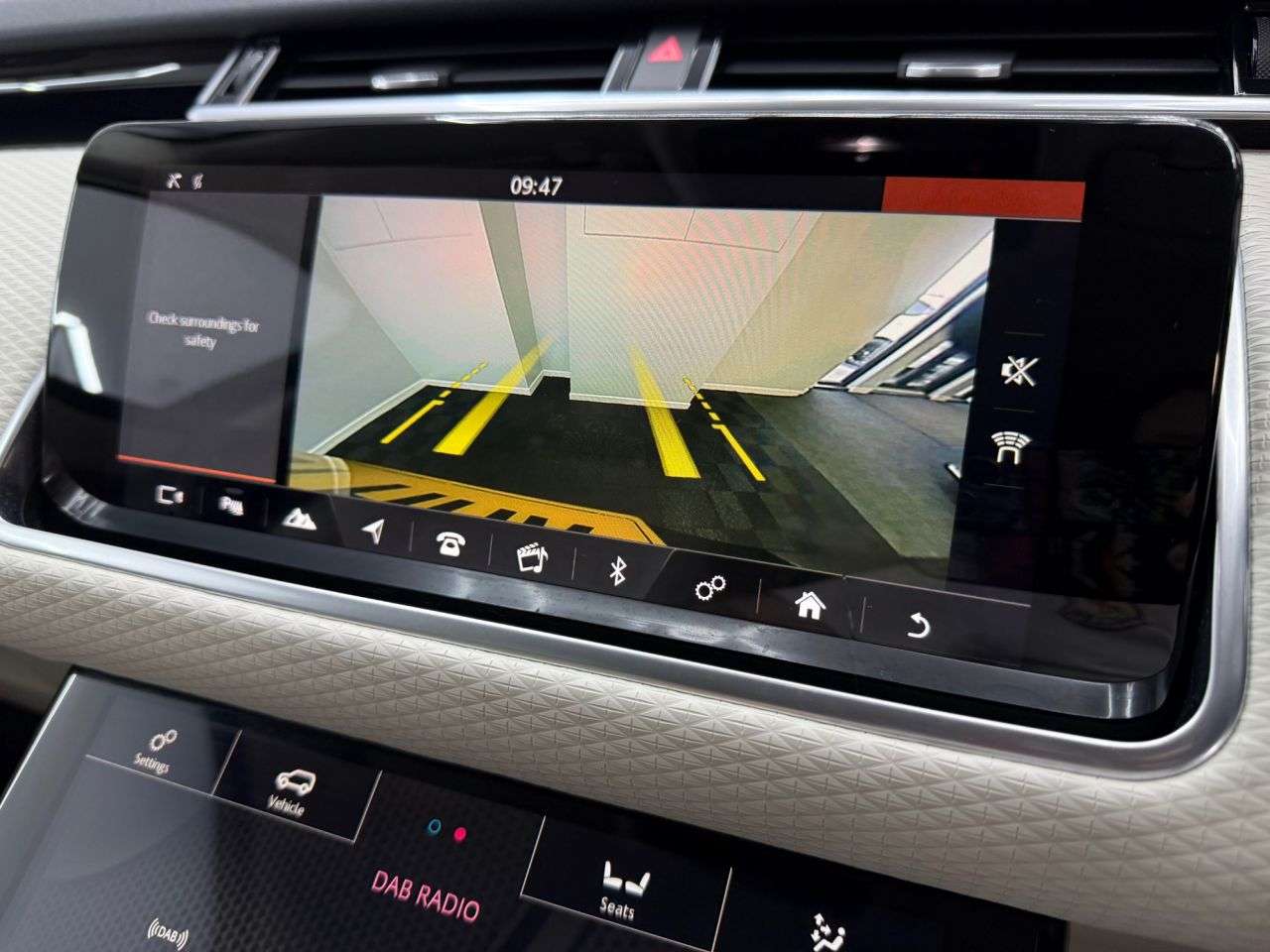 2017 LAND ROVER RANGE ROVER VELAR 2017 LAND ROVER RANGE ROVER VELAR