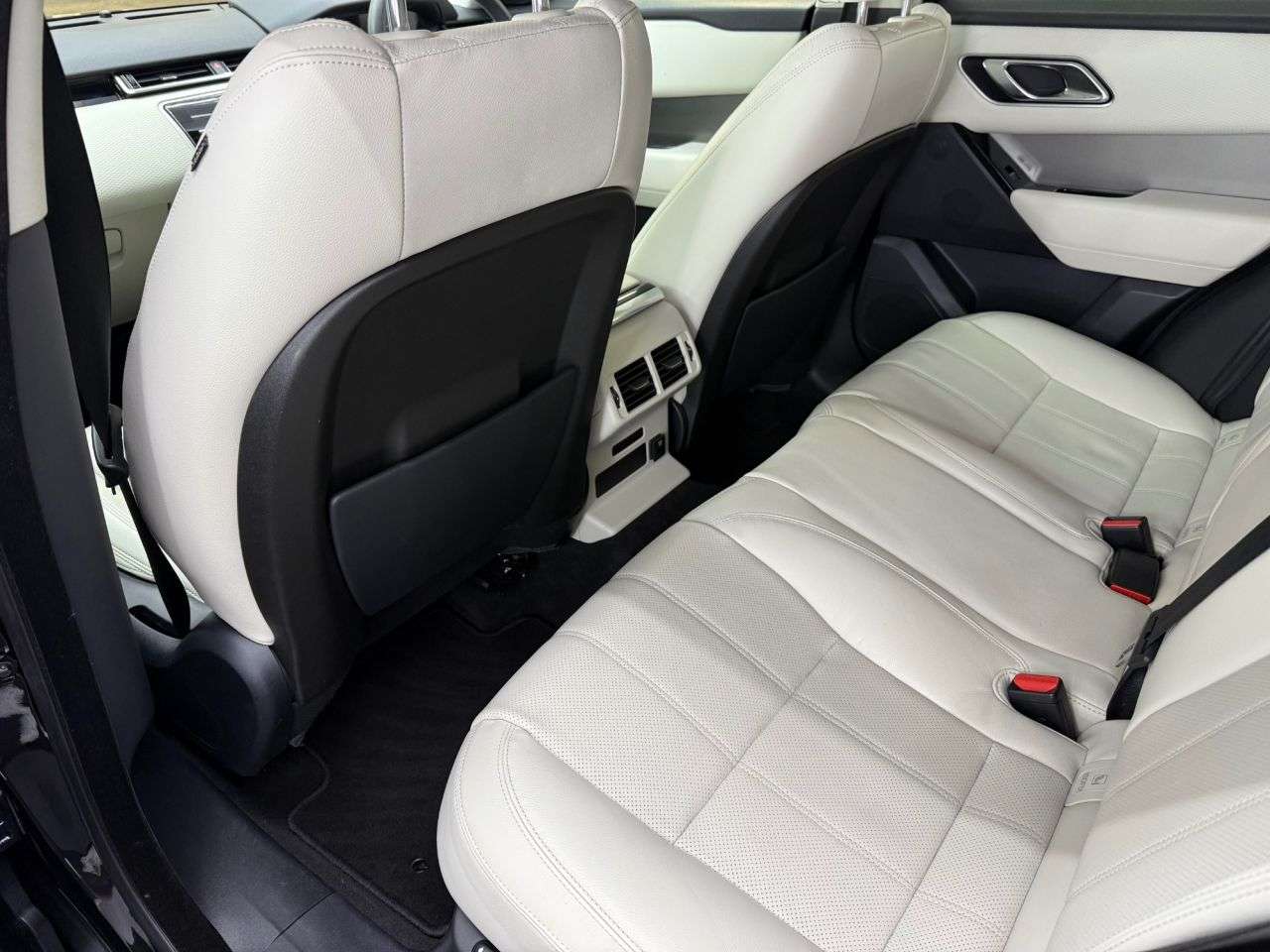 2017 LAND ROVER RANGE ROVER VELAR 2017 LAND ROVER RANGE ROVER VELAR