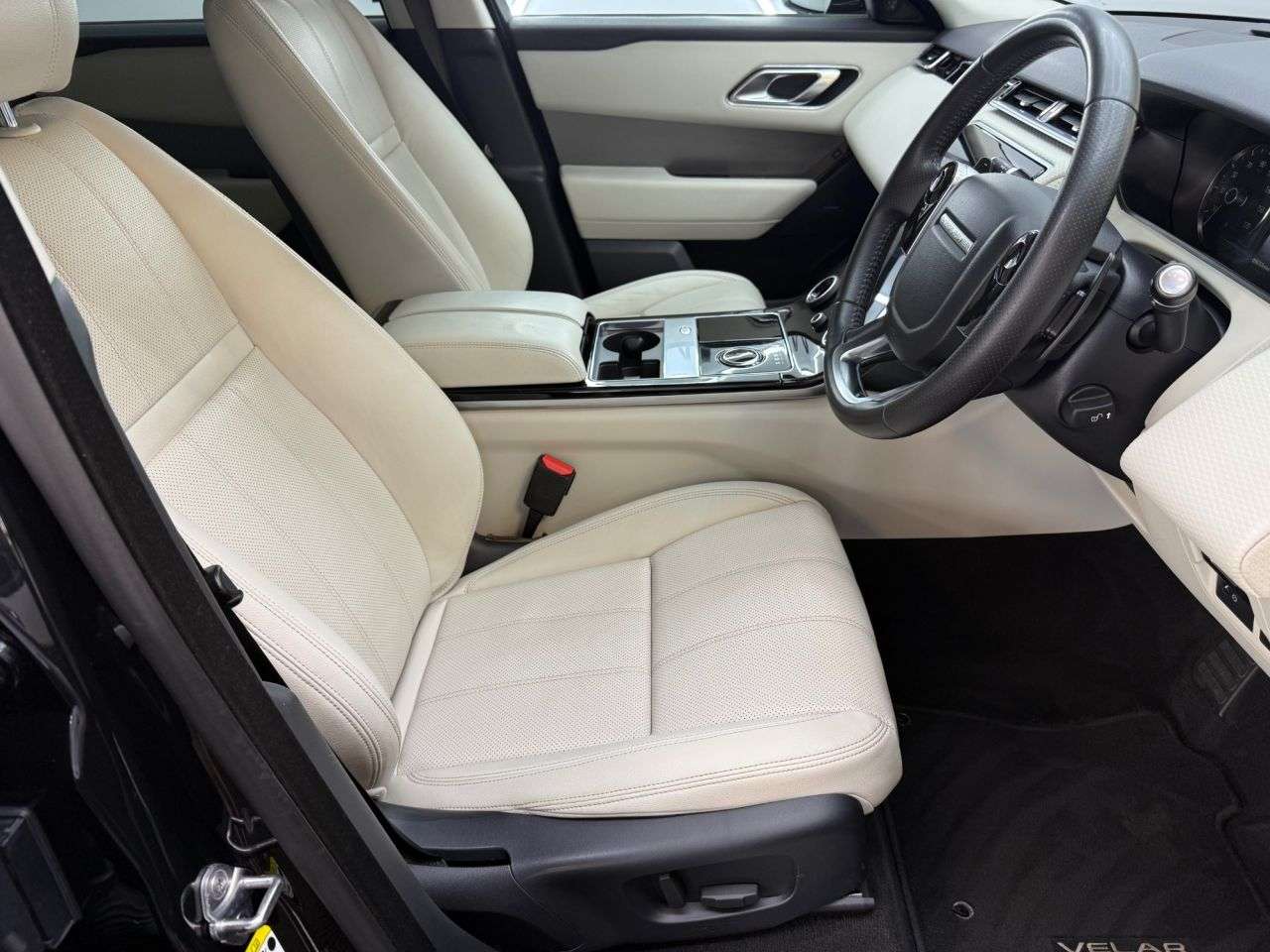 2017 LAND ROVER RANGE ROVER VELAR 2017 LAND ROVER RANGE ROVER VELAR