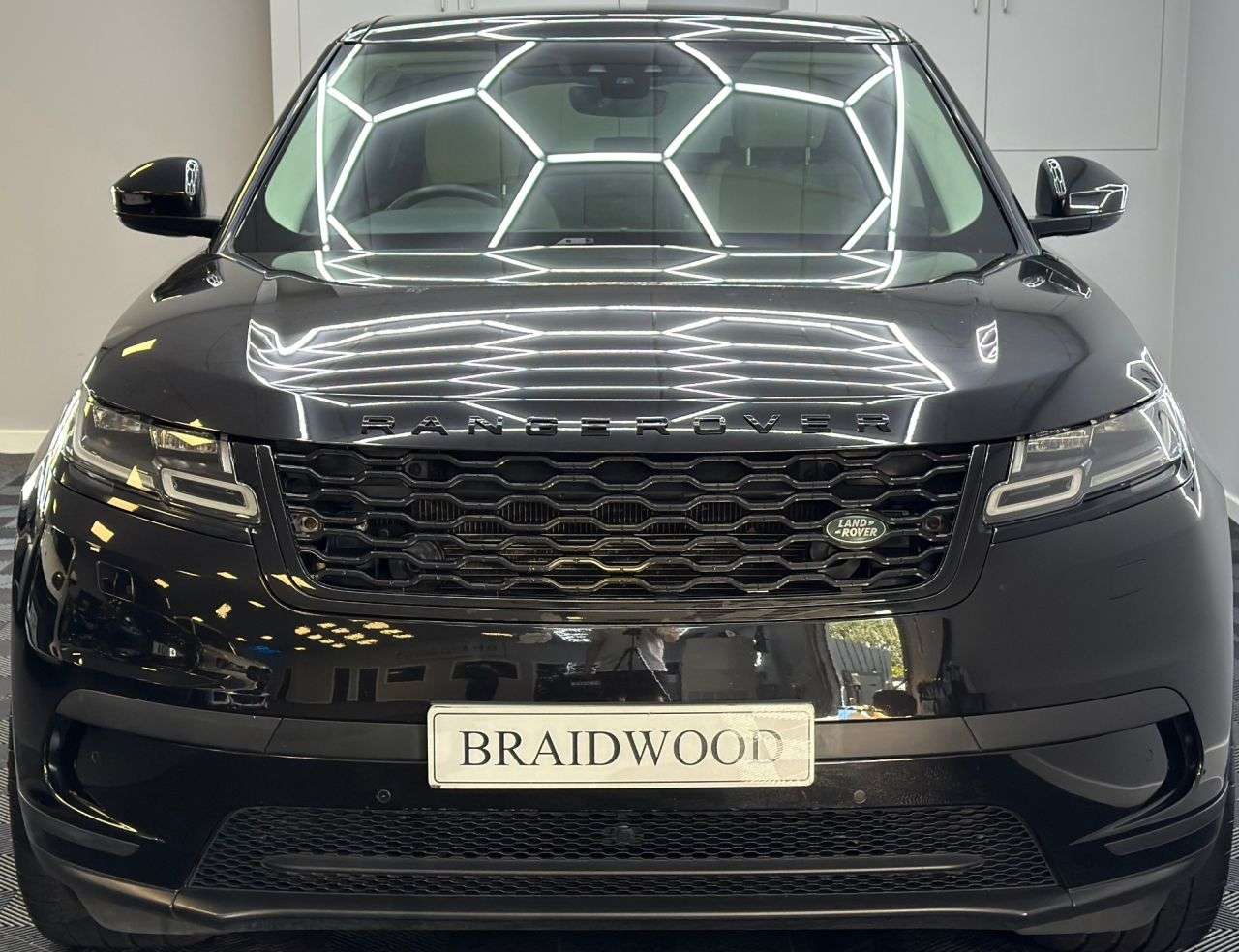 2017 LAND ROVER RANGE ROVER VELAR 2017 LAND ROVER RANGE ROVER VELAR