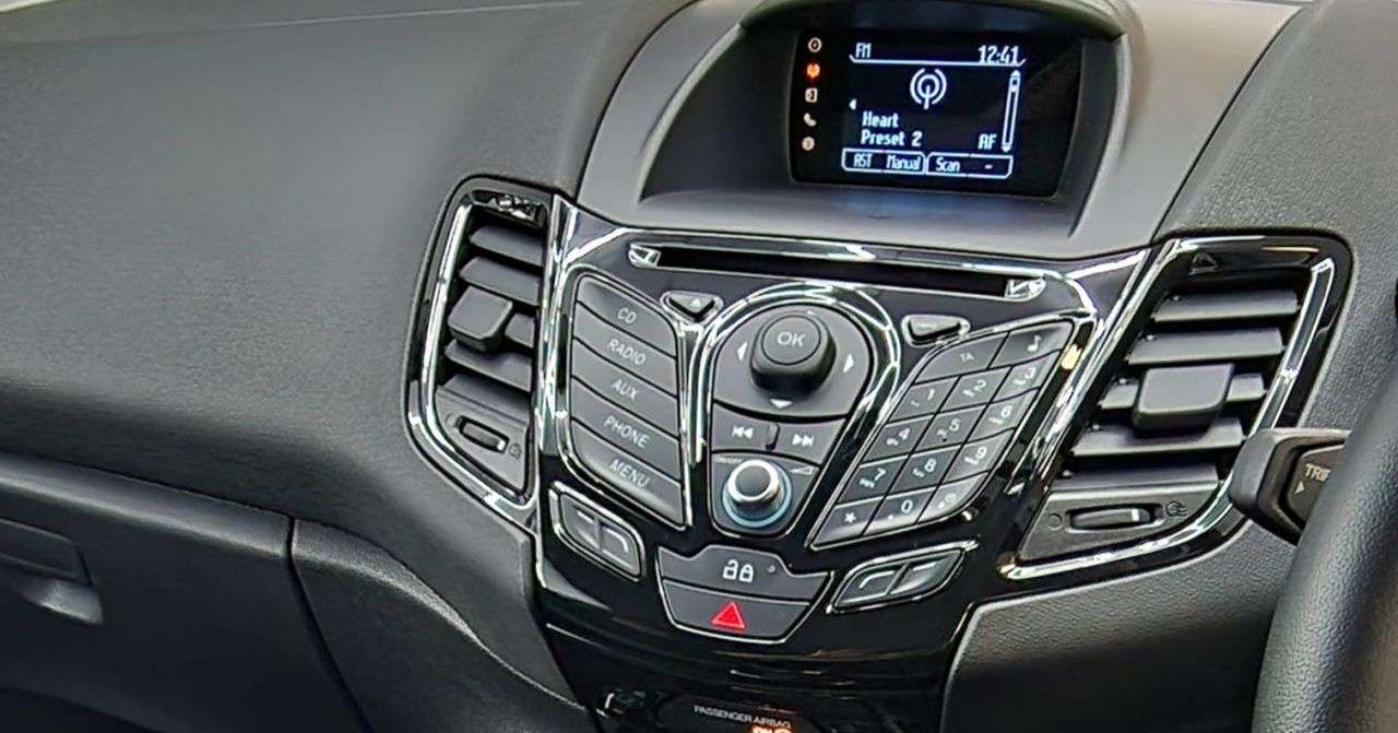 2013 FORD FIESTA 2013 FORD FIESTA