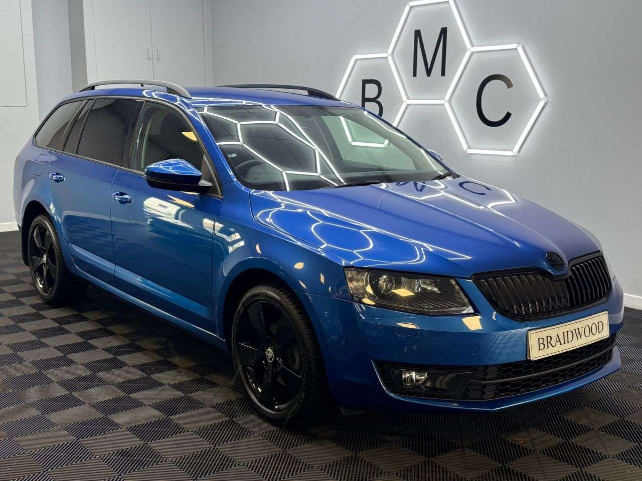 A 2017 SKODA OCTAVIA 1.4 TSI SE Sport Estate 5dr Petrol Manual Euro 6 (s/s) (150 ps) A 2017 SKODA OCTAVIA 1.4 TSI SE Sport Estate 5dr Petrol Manual Euro 6 (s/s) (150 ps)