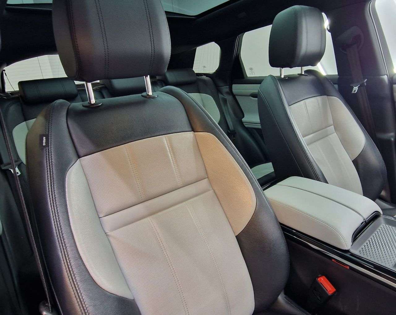 2019 LAND ROVER RANGE ROVER EVOQUE 2019 LAND ROVER RANGE ROVER EVOQUE