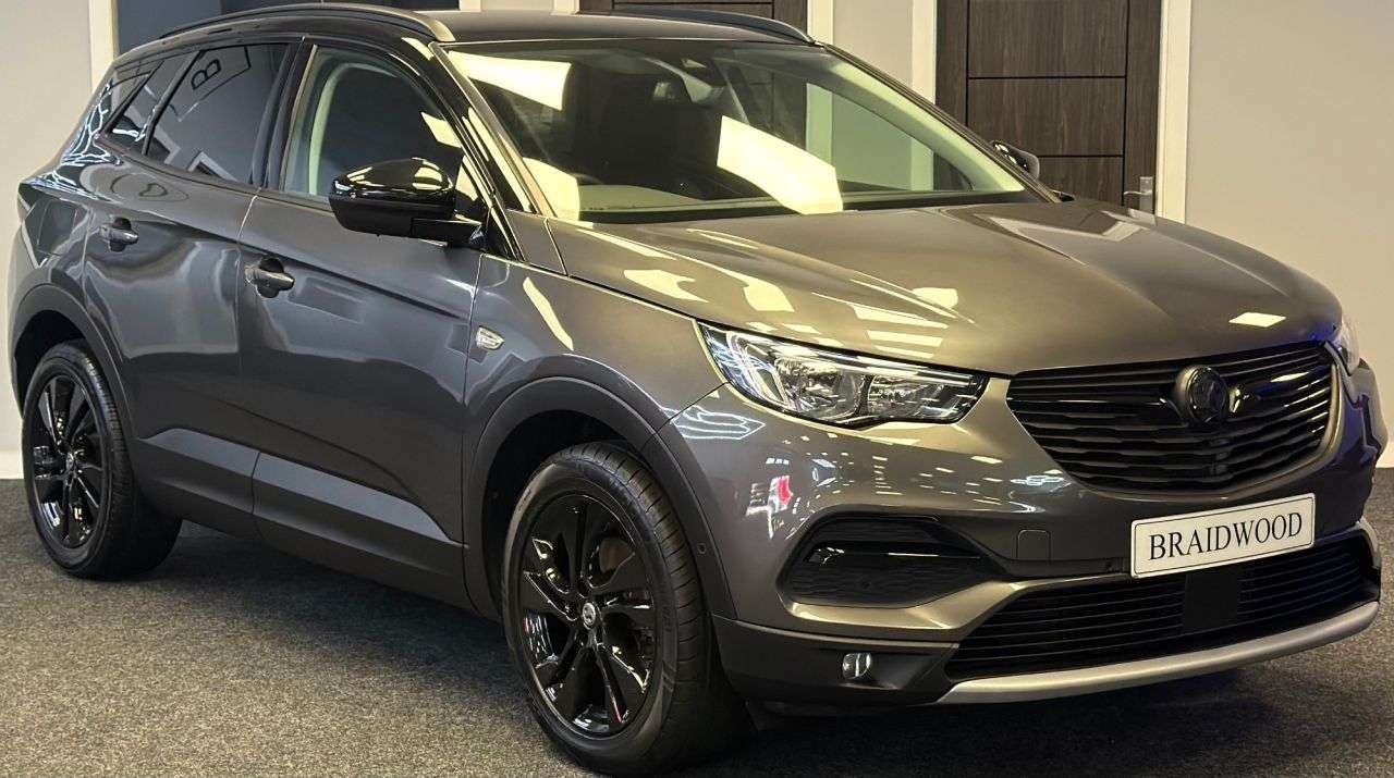A 2019 VAUXHALL GRANDLAND X 1.2 Turbo Design Line SUV 5dr Petrol Manual Euro 6 (s/s) (130 ps) A 2019 VAUXHALL GRANDLAND X 1.2 Turbo Design Line SUV 5dr Petrol Manual Euro 6 (s/s) (130 ps)