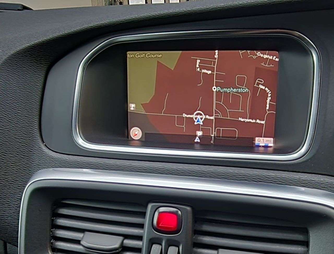 2017 VOLVO V40 2017 VOLVO V40