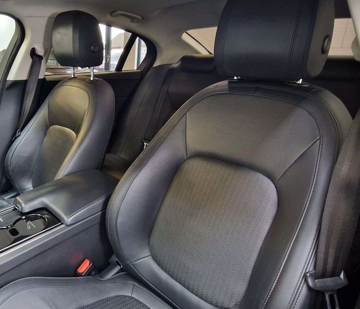 2017 JAGUAR XE 2017 JAGUAR XE