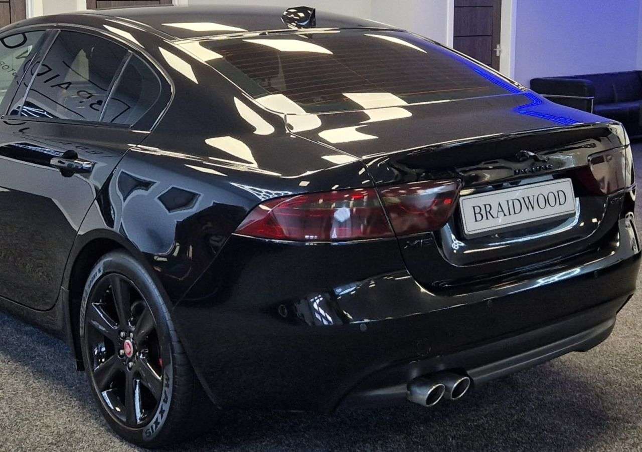 2017 JAGUAR XE 2017 JAGUAR XE