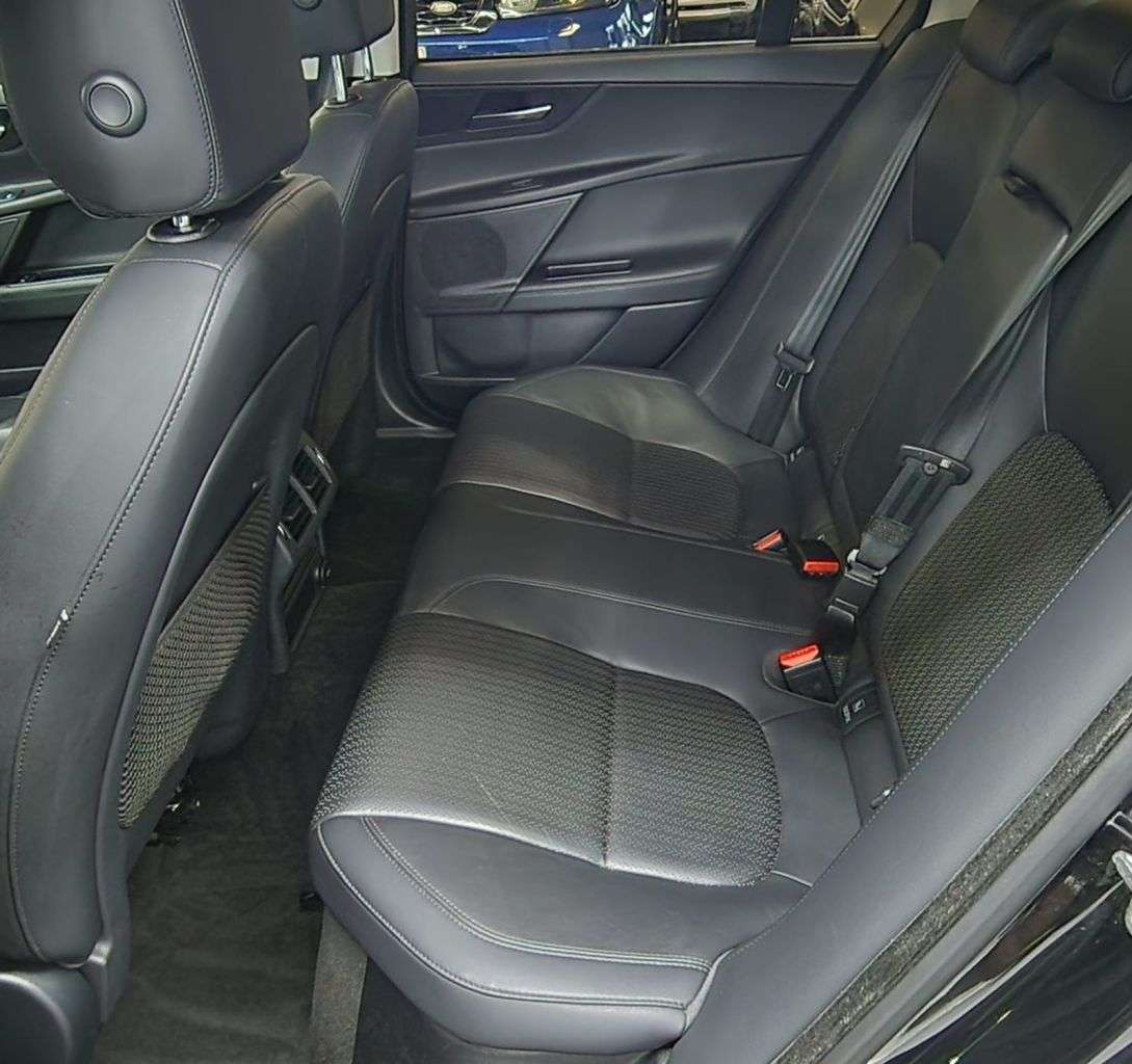 2017 JAGUAR XE 2017 JAGUAR XE