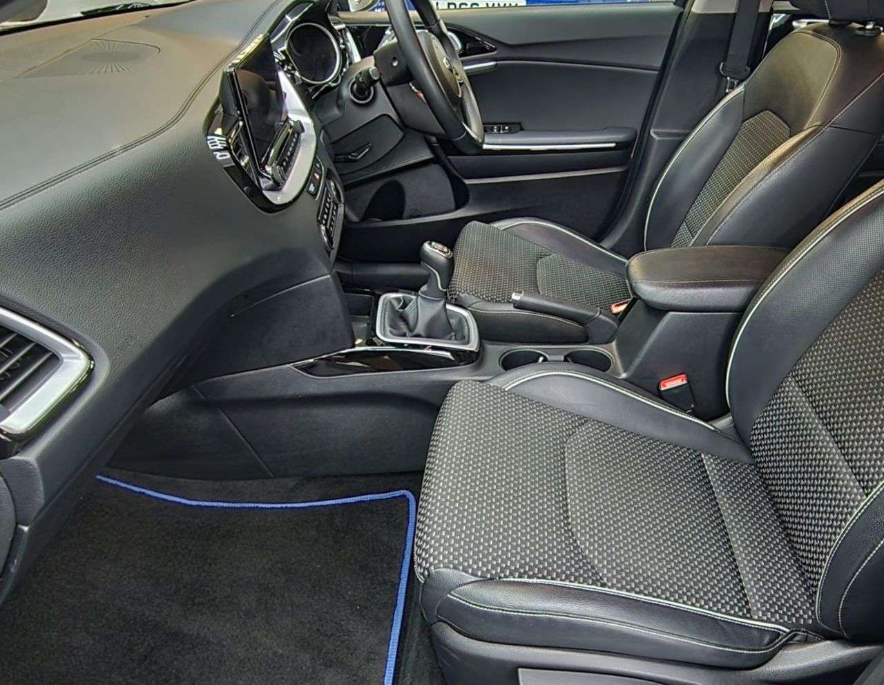 2021 KIA CEED 2021 KIA CEED