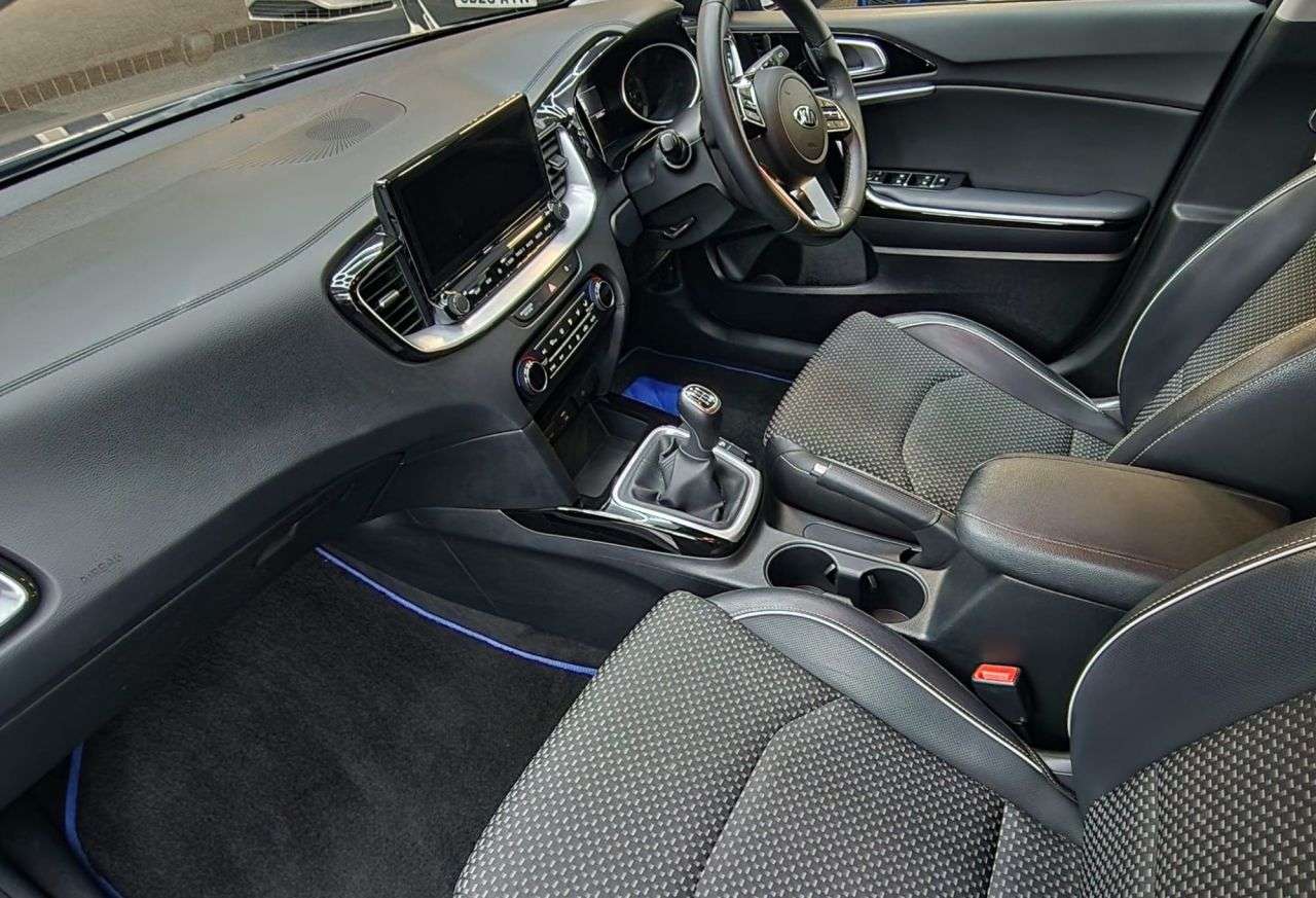 2021 KIA CEED 2021 KIA CEED