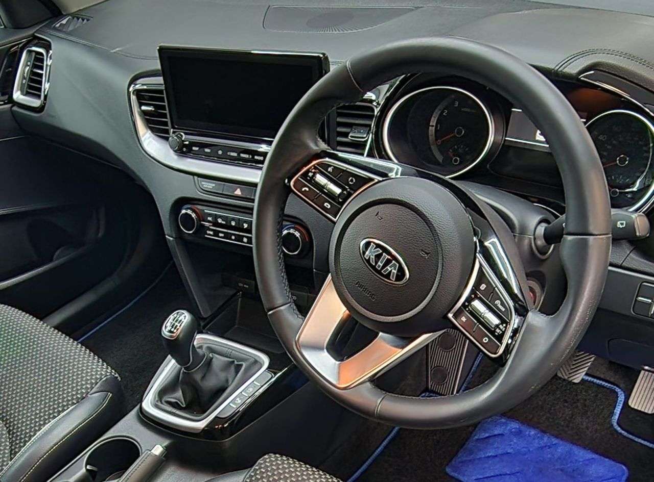 2021 KIA CEED 2021 KIA CEED