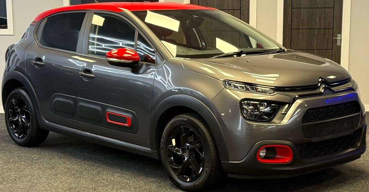 A 2021 CITROEN C3 1.2 PureTech Shine Hatchback 5dr Petrol Manual Euro 6 (s/s) (83 ps) A 2021 CITROEN C3 1.2 PureTech Shine Hatchback 5dr Petrol Manual Euro 6 (s/s) (83 ps)