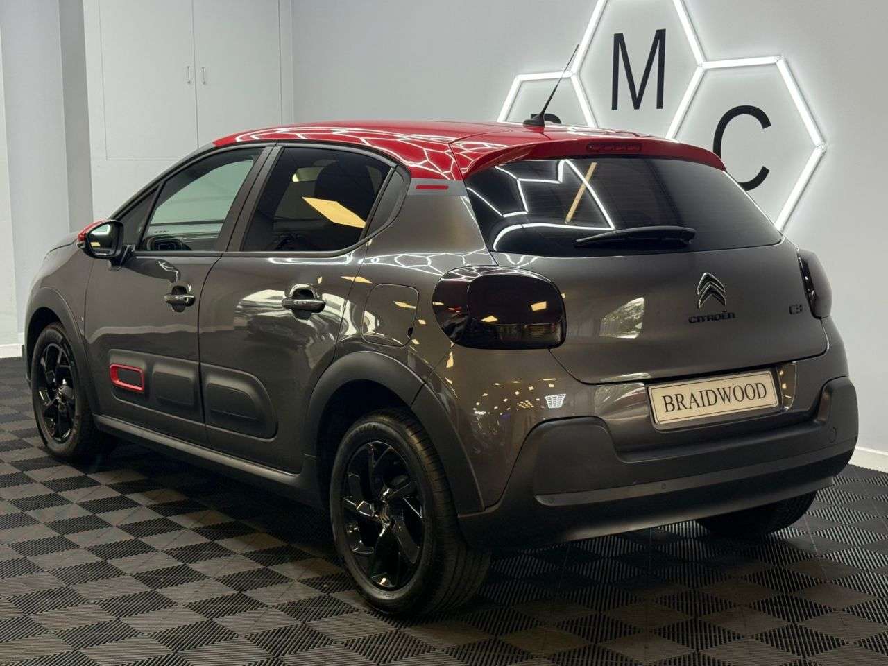 A 2021 CITROEN C3 1.2 PureTech Shine Hatchback 5dr Petrol Manual Euro 6 (s/s) (83 ps) A 2021 CITROEN C3 1.2 PureTech Shine Hatchback 5dr Petrol Manual Euro 6 (s/s) (83 ps)