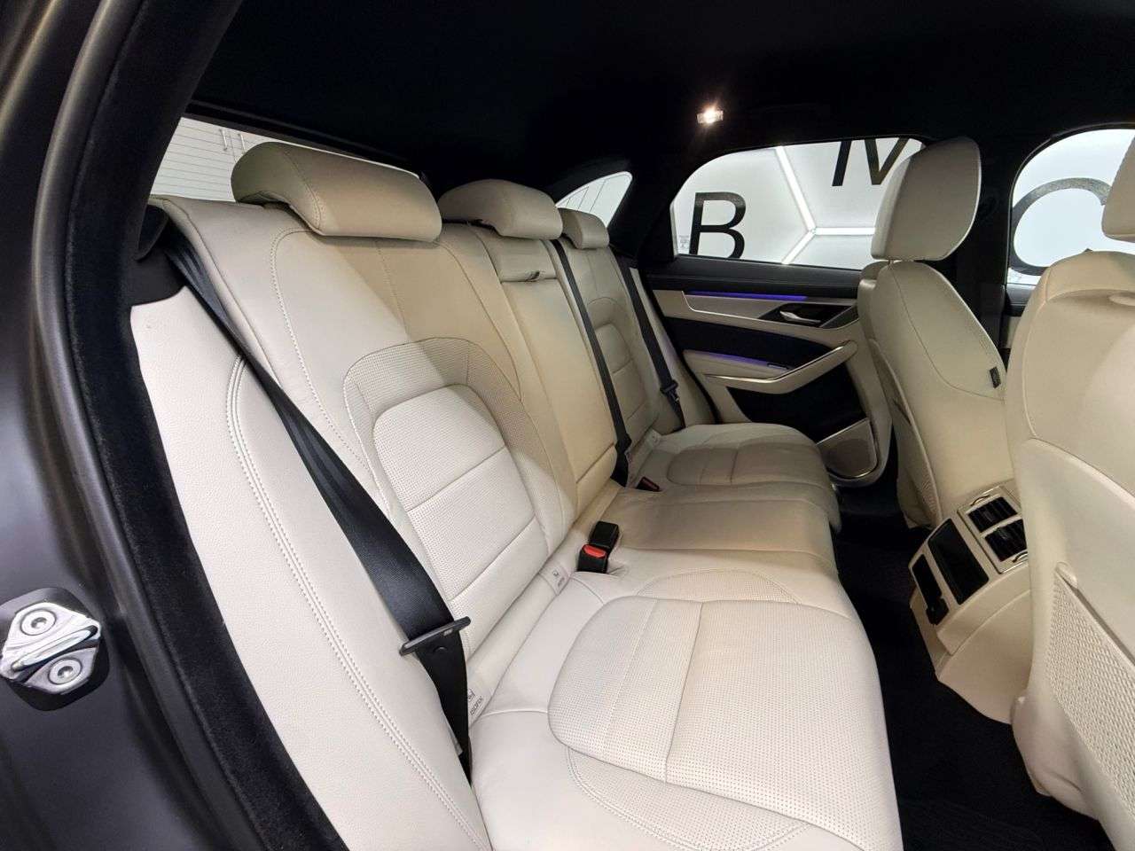 2022 JAGUAR F-PACE 2022 JAGUAR F-PACE