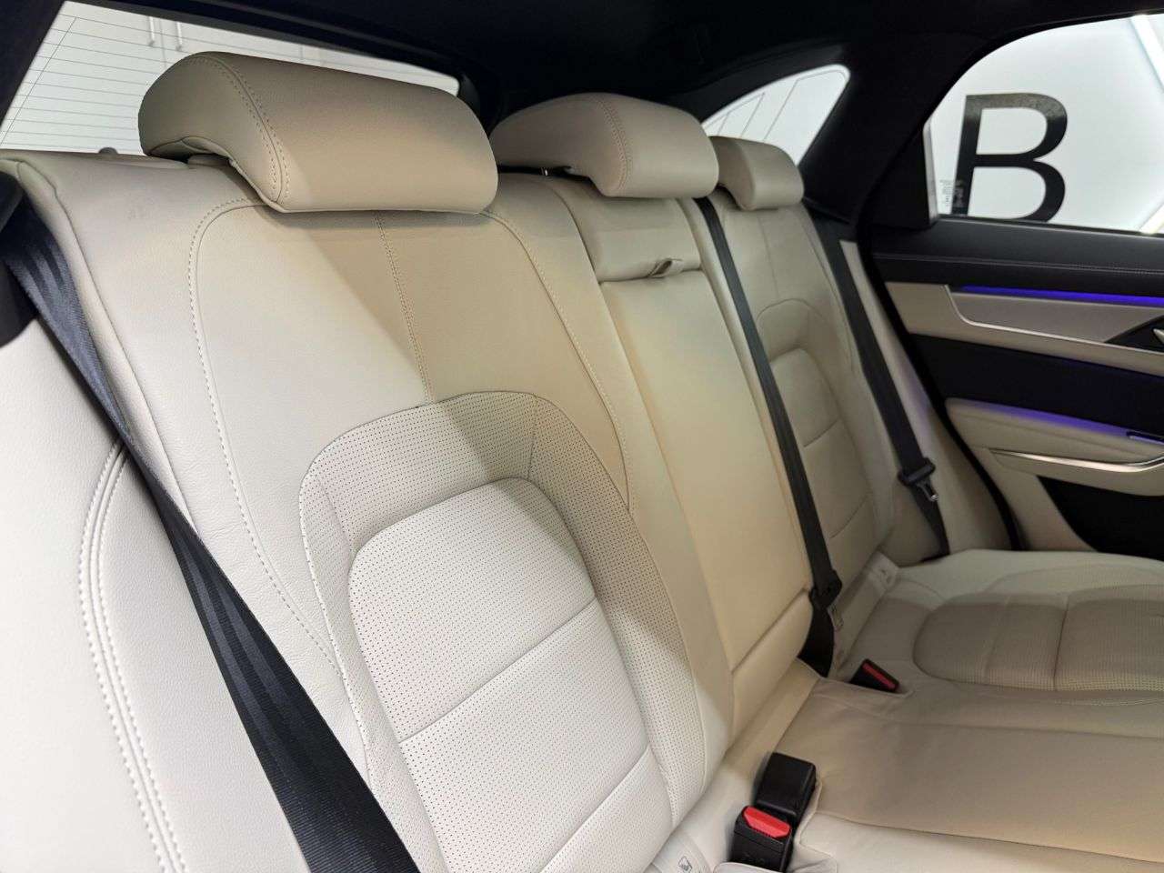 2022 JAGUAR F-PACE 2022 JAGUAR F-PACE