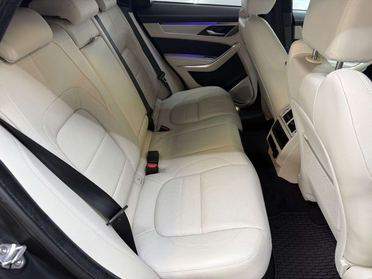 2022 JAGUAR F-PACE 2022 JAGUAR F-PACE