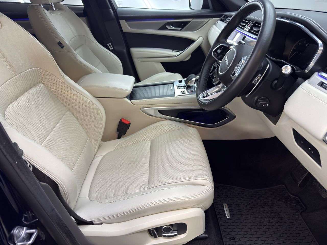 2022 JAGUAR F-PACE 2022 JAGUAR F-PACE