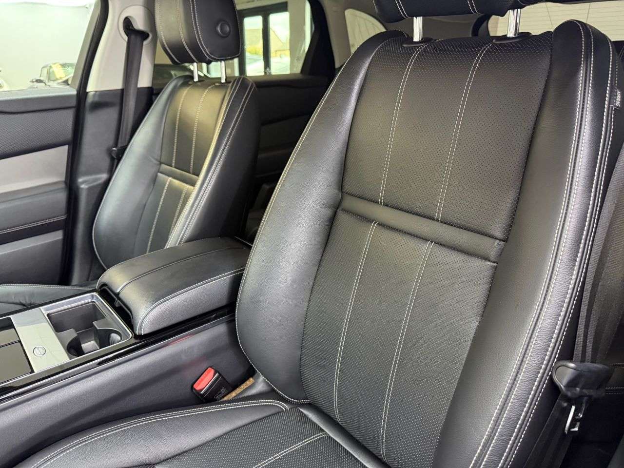 2018 LAND ROVER RANGE ROVER VELAR 2018 LAND ROVER RANGE ROVER VELAR