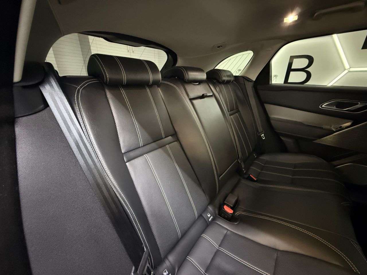 2018 LAND ROVER RANGE ROVER VELAR 2018 LAND ROVER RANGE ROVER VELAR