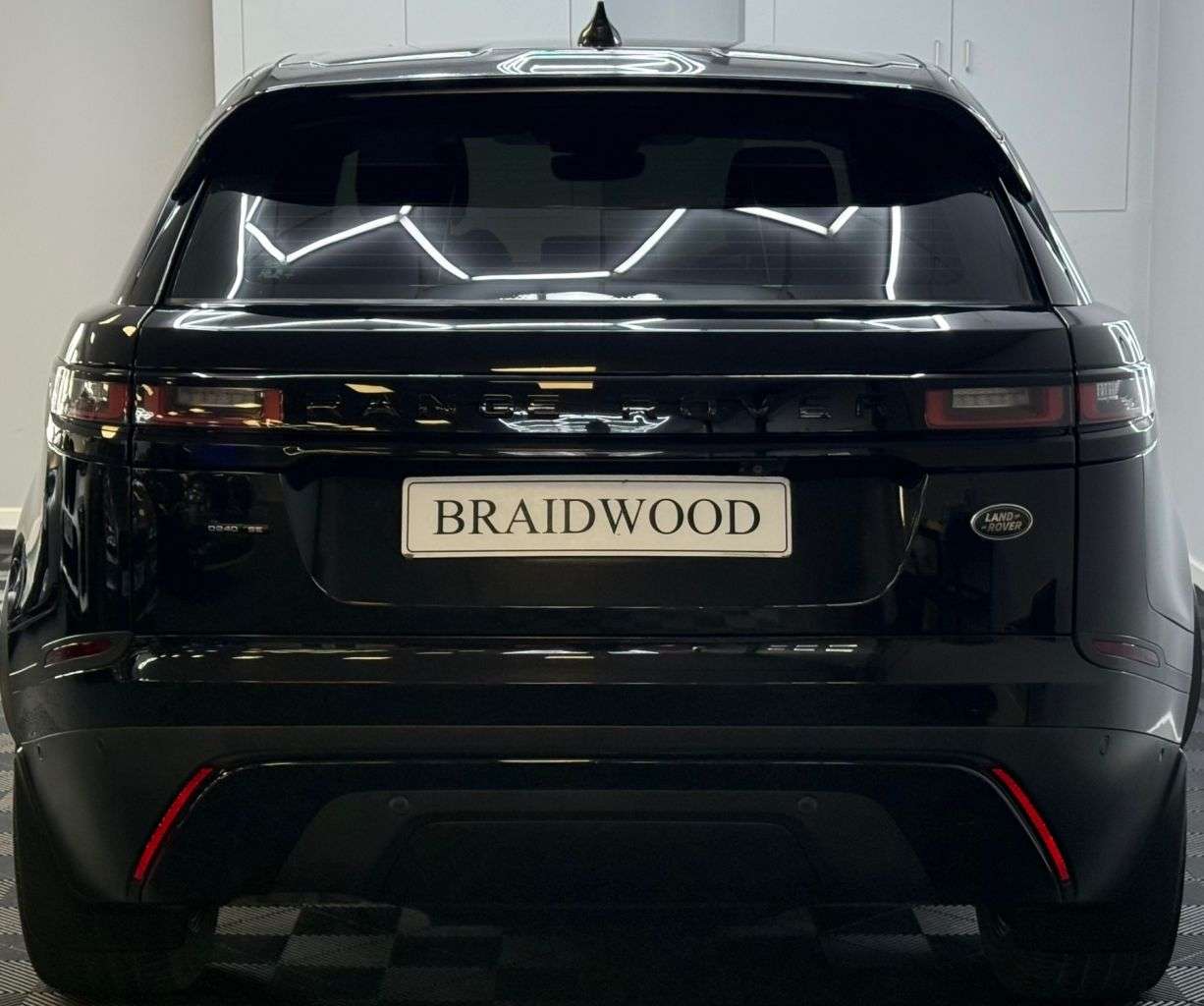 2018 LAND ROVER RANGE ROVER VELAR 2018 LAND ROVER RANGE ROVER VELAR
