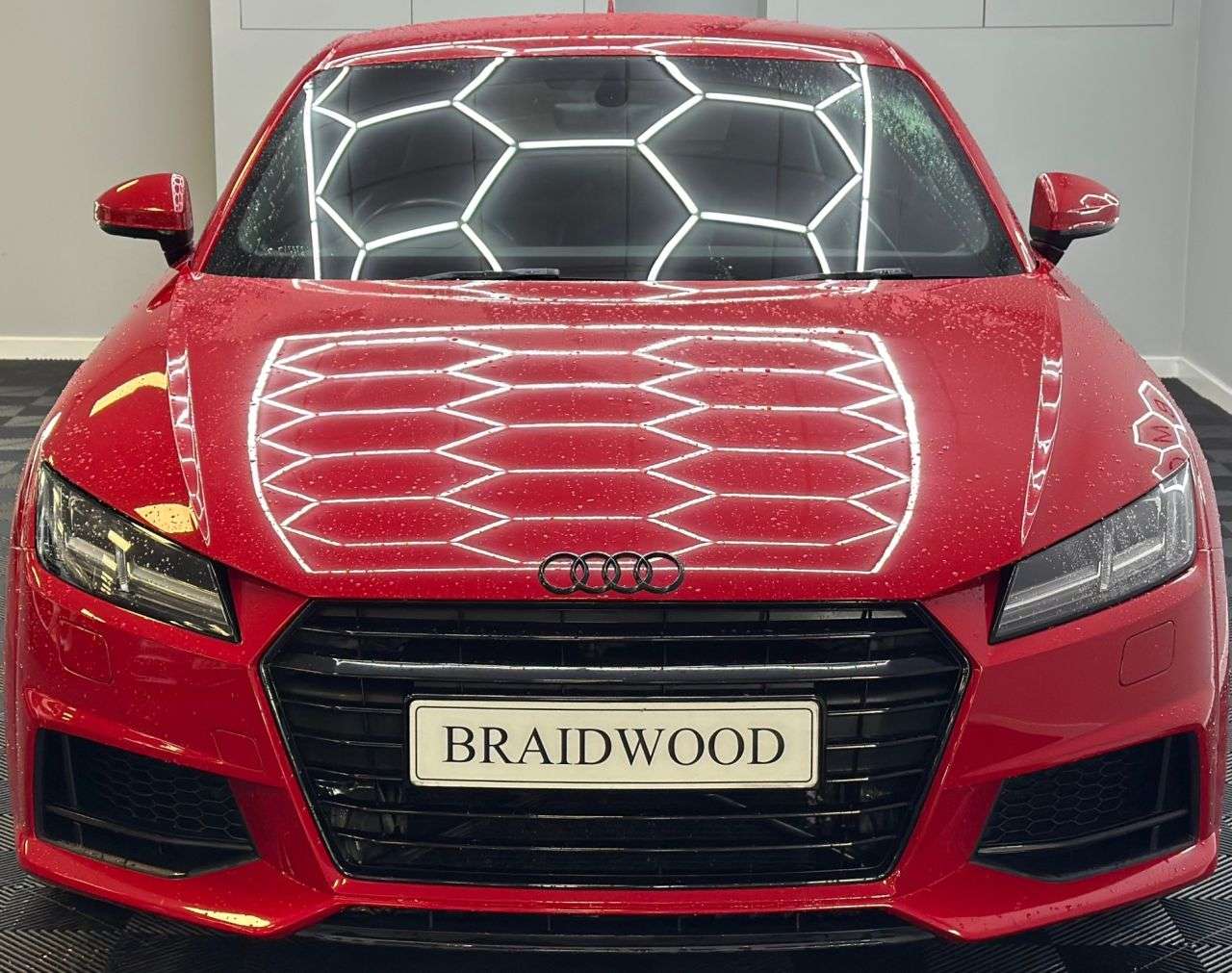 A 2015 AUDI TT 2.0 TDI ultra S line Coupe 3dr Diesel Manual Euro 6 (s/s) (184 ps) A 2015 AUDI TT 2.0 TDI ultra S line Coupe 3dr Diesel Manual Euro 6 (s/s) (184 ps)