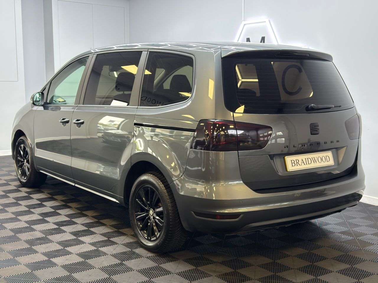 A 2019 SEAT ALHAMBRA 2.0 TDI Ecomotive S MPV 5dr Diesel Manual Euro 6 (s/s) (150 ps) A 2019 SEAT ALHAMBRA 2.0 TDI Ecomotive S MPV 5dr Diesel Manual Euro 6 (s/s) (150 ps)