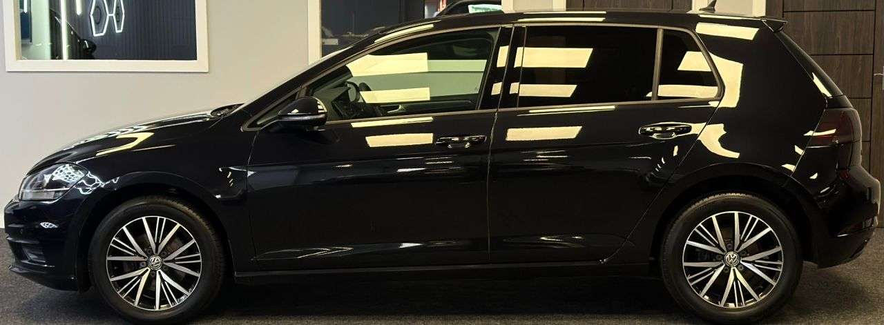 2017 VOLKSWAGEN GOLF 2017 VOLKSWAGEN GOLF