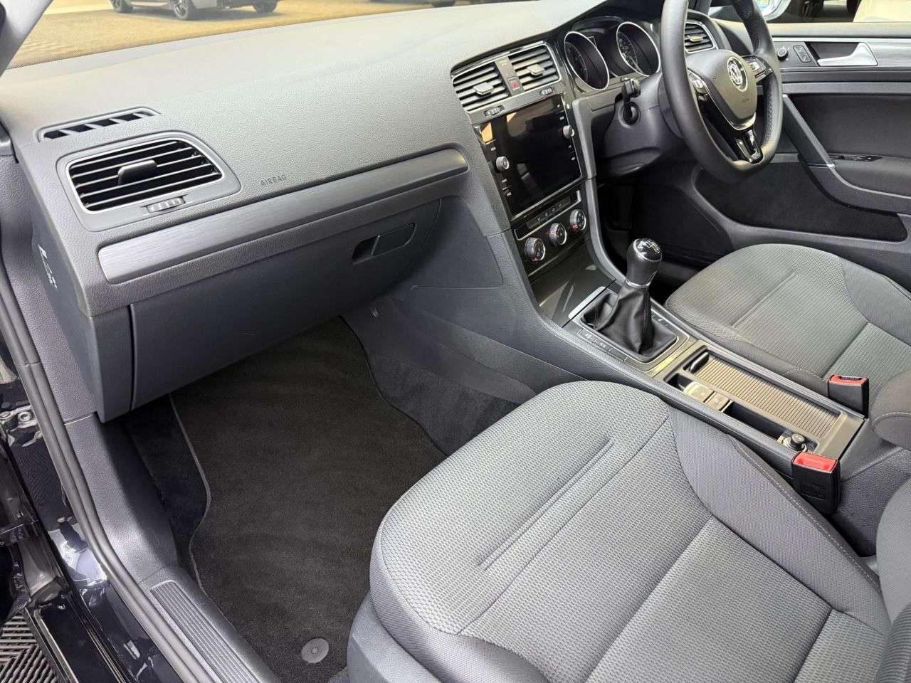 2017 VOLKSWAGEN GOLF 2017 VOLKSWAGEN GOLF