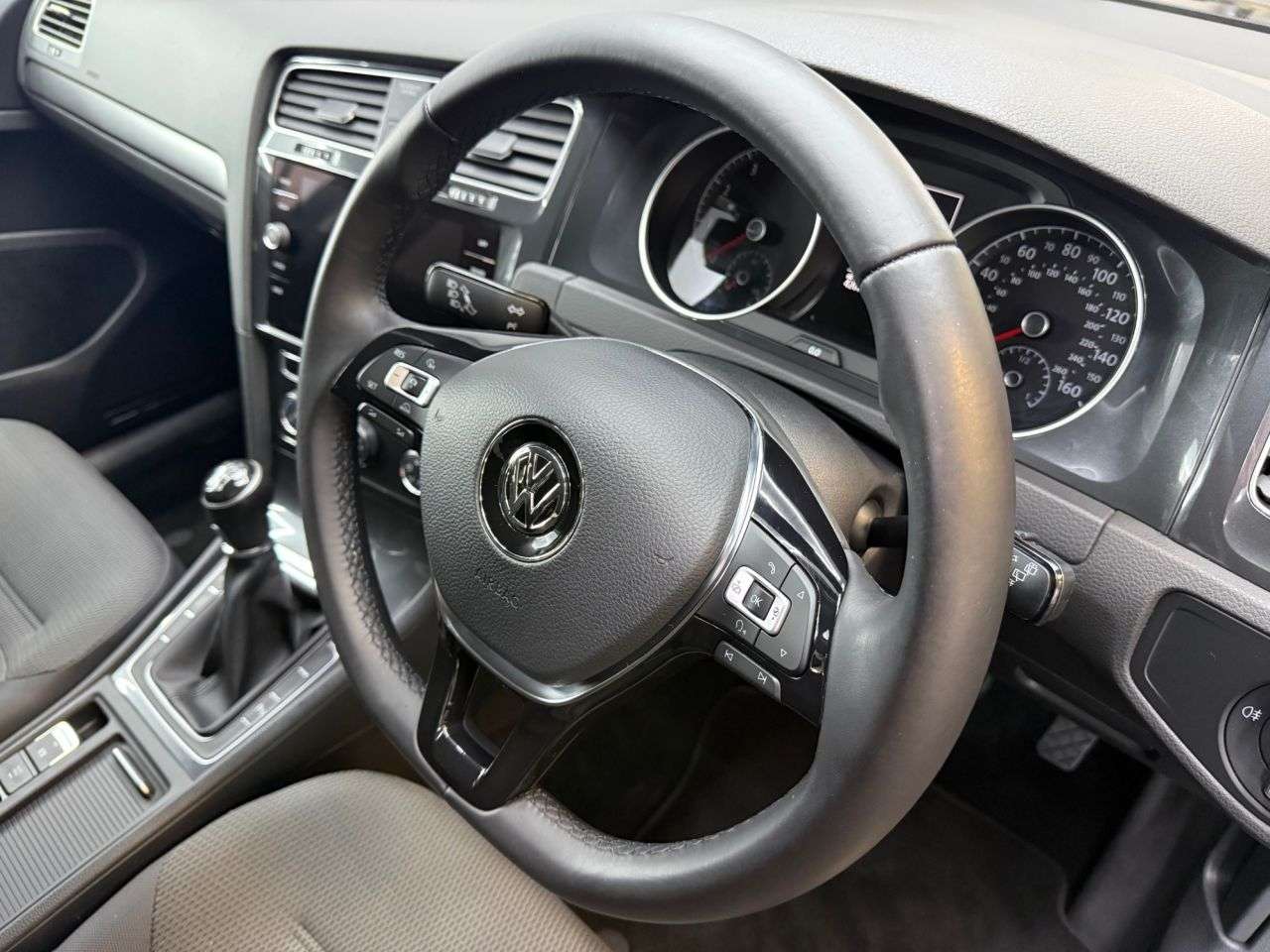 2017 VOLKSWAGEN GOLF 2017 VOLKSWAGEN GOLF