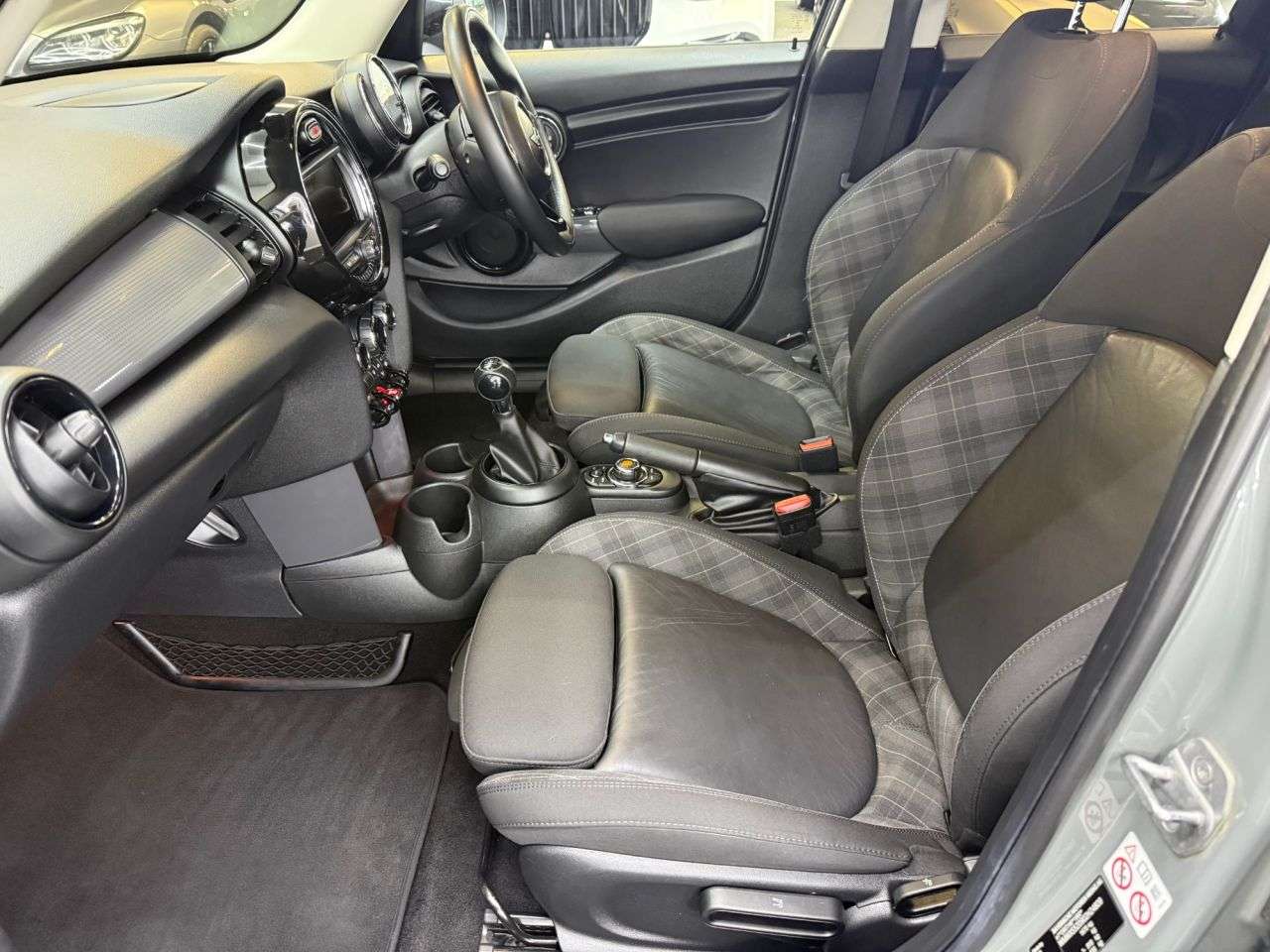 2017 MINI HATCH 2017 MINI HATCH