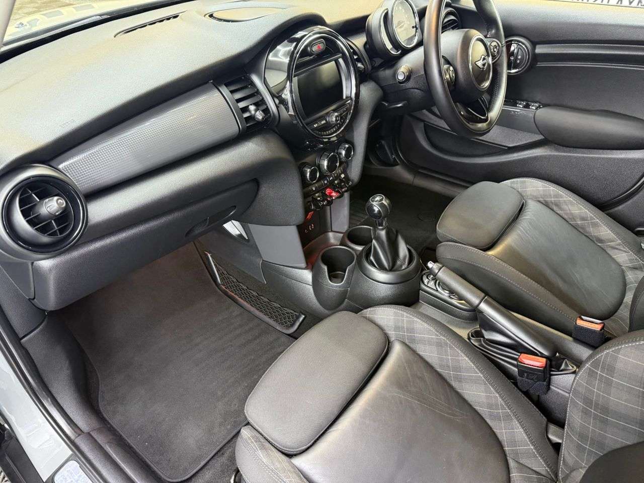 2017 MINI HATCH 2017 MINI HATCH