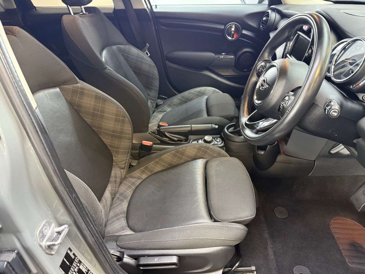 2017 MINI HATCH 2017 MINI HATCH