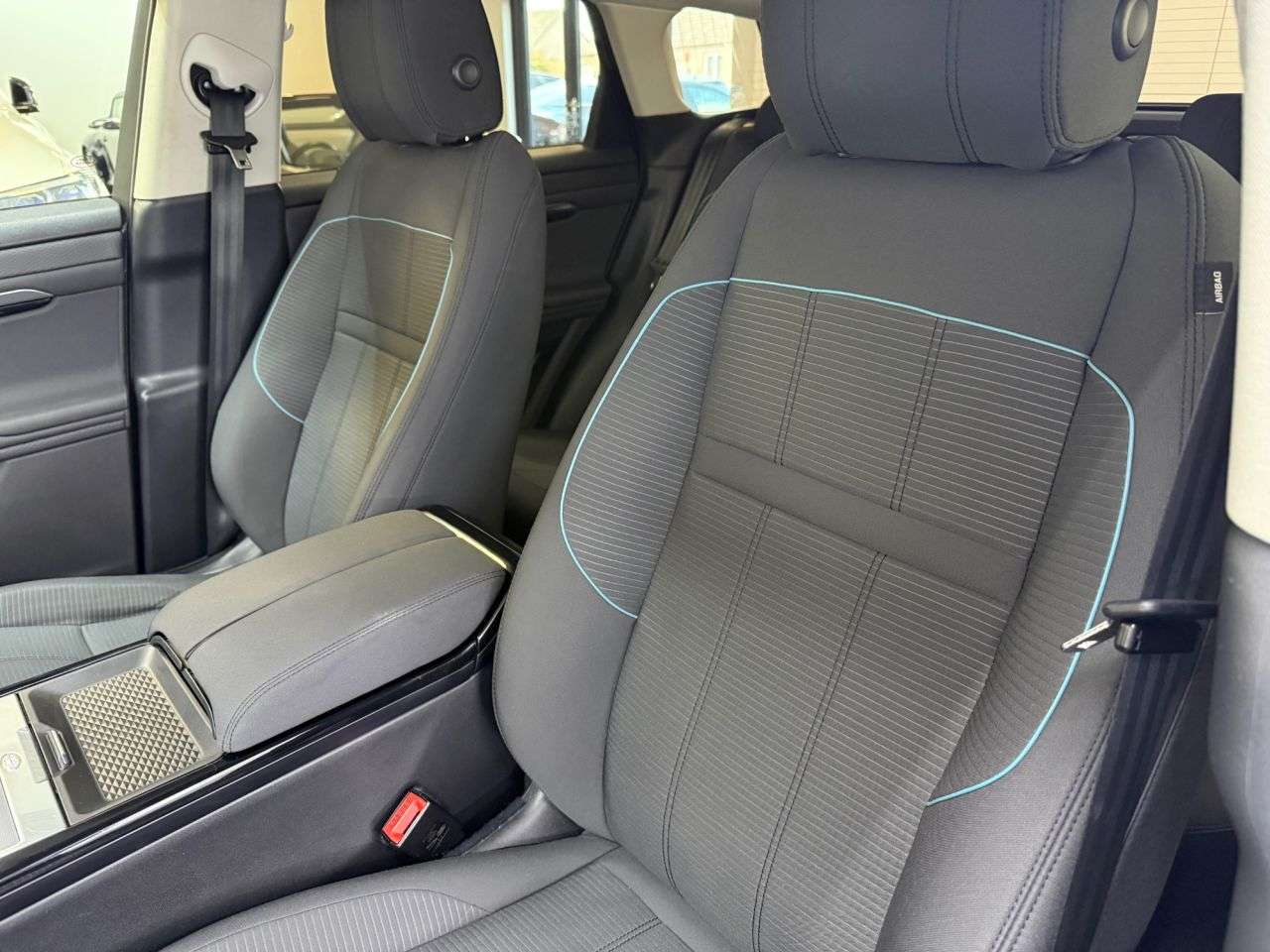 2019 LAND ROVER RANGE ROVER EVOQUE 2019 LAND ROVER RANGE ROVER EVOQUE