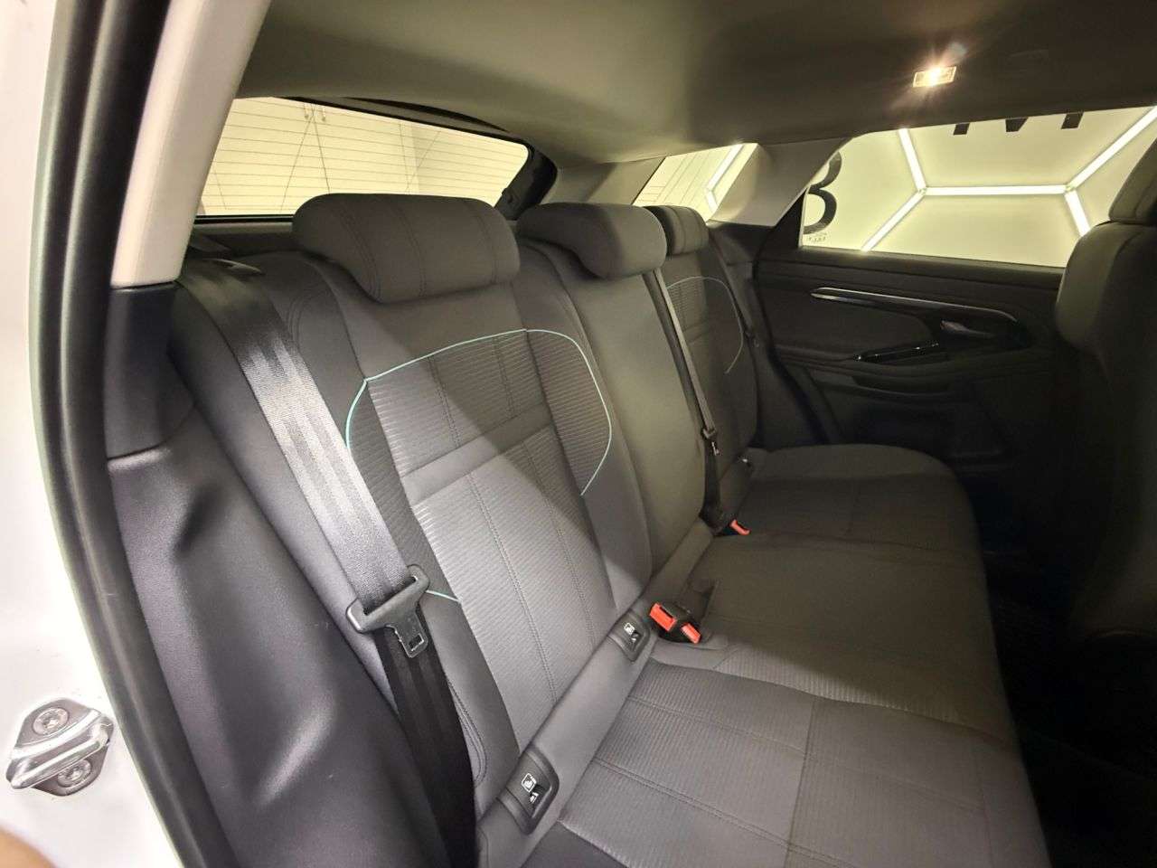 2019 LAND ROVER RANGE ROVER EVOQUE 2019 LAND ROVER RANGE ROVER EVOQUE