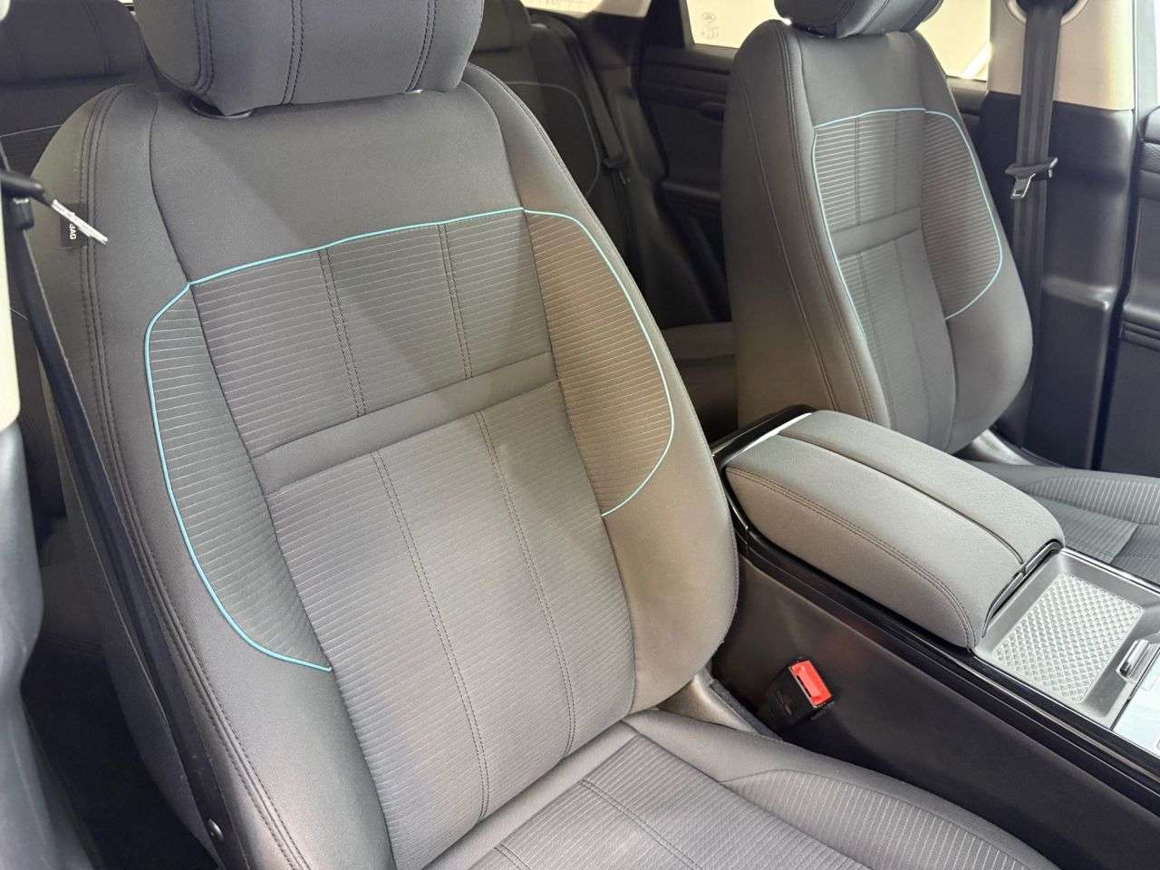2019 LAND ROVER RANGE ROVER EVOQUE 2019 LAND ROVER RANGE ROVER EVOQUE