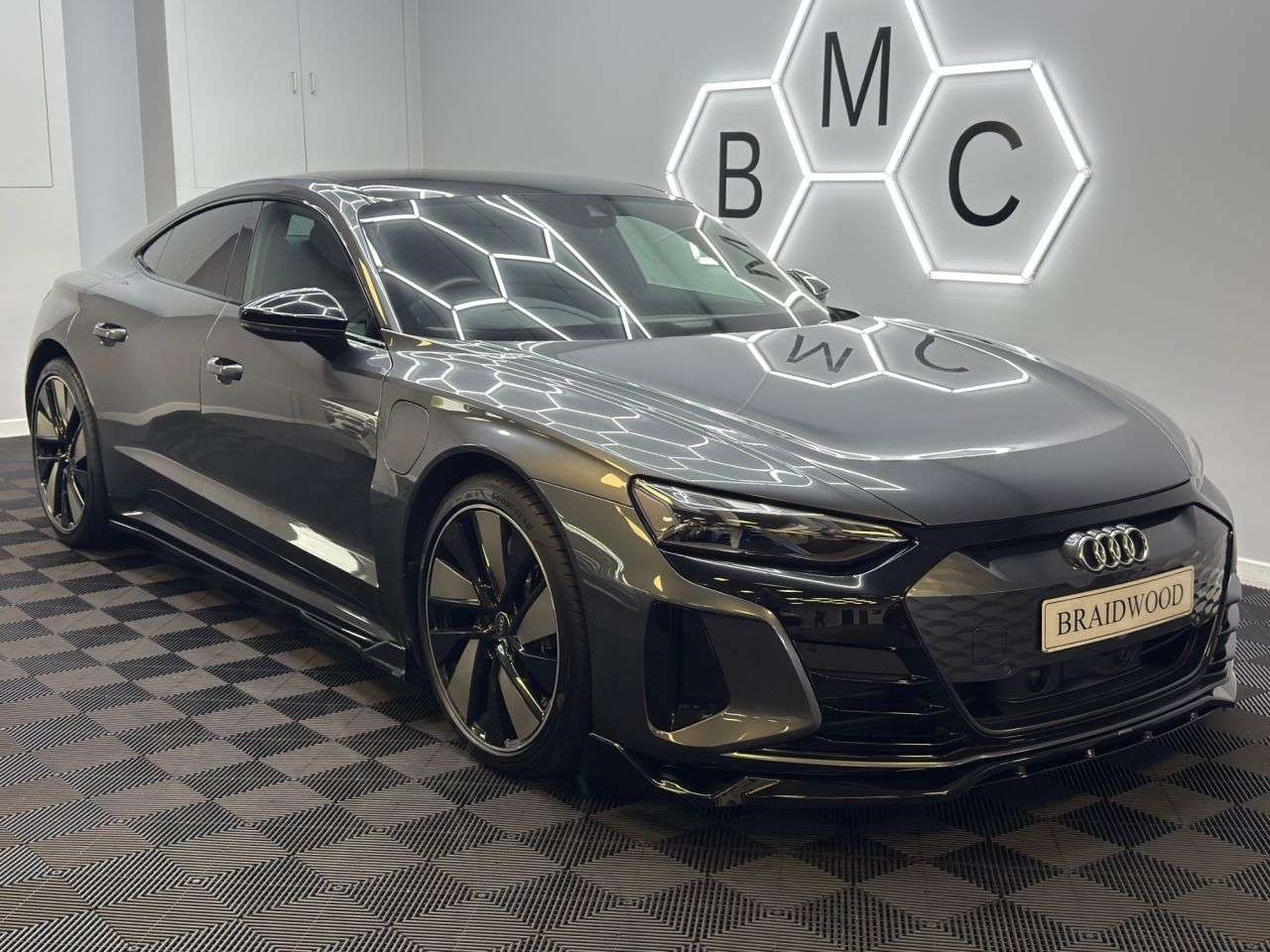 A 2023 AUDI RS E-TRON GT 93.4kWh Saloon 4dr Electric Auto quattro (598 ps) A 2023 AUDI RS E-TRON GT 93.4kWh Saloon 4dr Electric Auto quattro (598 ps)