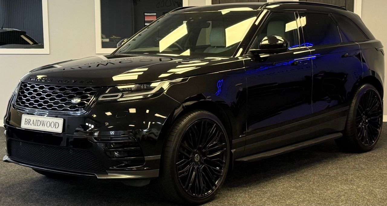 A 2019 LAND ROVER RANGE ROVER VELAR 2.0 D180 R-Dynamic S SUV 5dr Diesel Auto 4WD Euro 6 (s/s) (180 ps) A 2019 LAND ROVER RANGE ROVER VELAR 2.0 D180 R-Dynamic S SUV 5dr Diesel Auto 4WD Euro 6 (s/s) (180 ps)