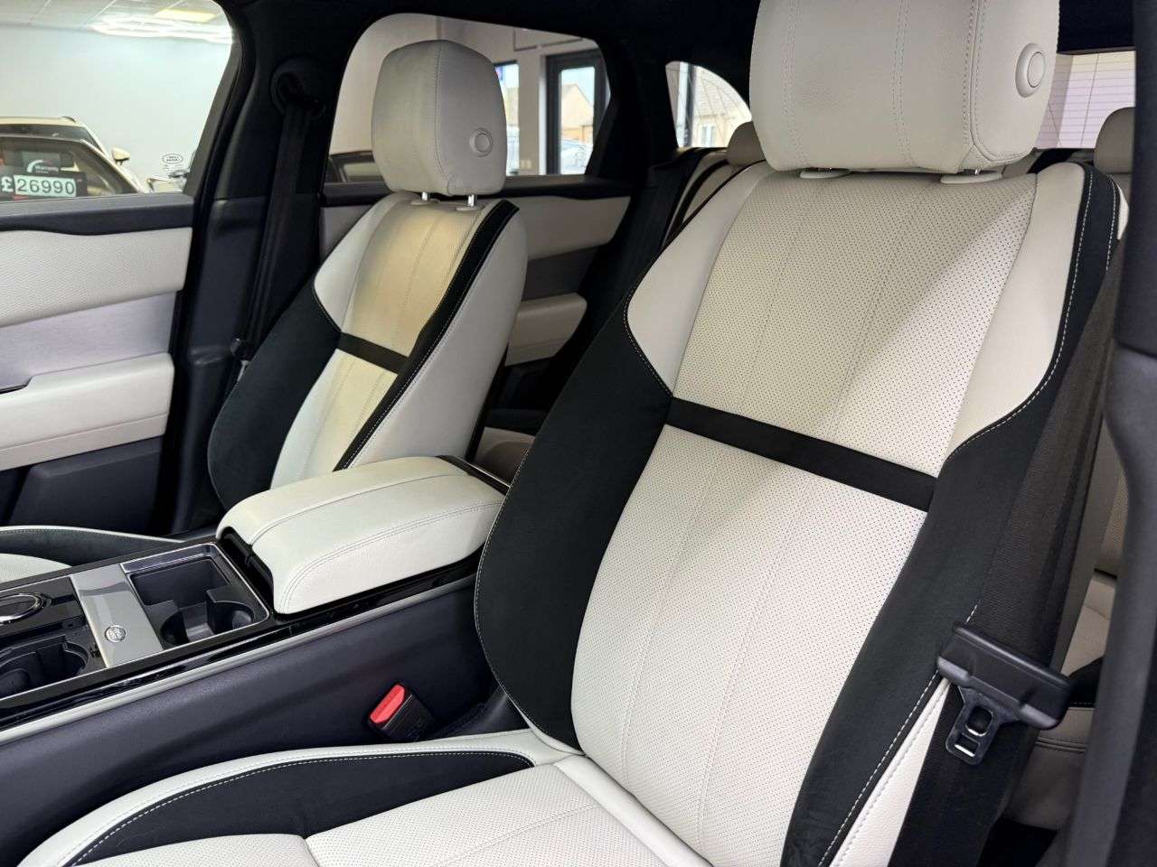 2019 LAND ROVER RANGE ROVER VELAR 2019 LAND ROVER RANGE ROVER VELAR