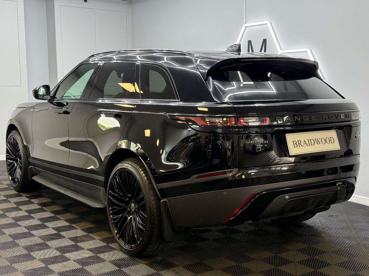 2019 LAND ROVER RANGE ROVER VELAR 2019 LAND ROVER RANGE ROVER VELAR