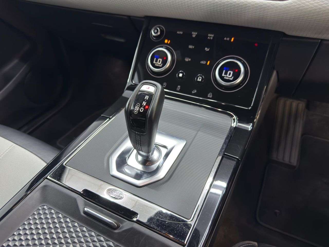 2019 LAND ROVER RANGE ROVER EVOQUE 2019 LAND ROVER RANGE ROVER EVOQUE