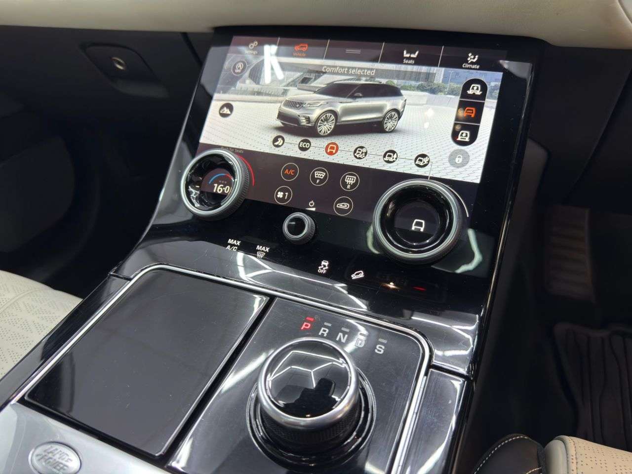2018 LAND ROVER RANGE ROVER VELAR 2018 LAND ROVER RANGE ROVER VELAR