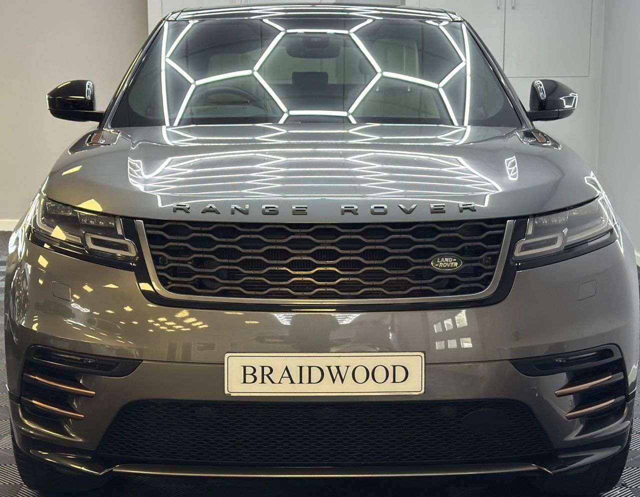 2018 LAND ROVER RANGE ROVER VELAR 2018 LAND ROVER RANGE ROVER VELAR