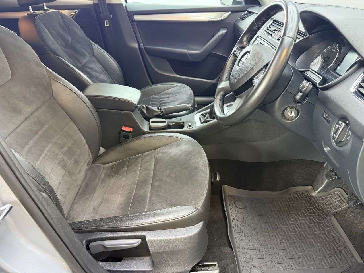 2013 SKODA OCTAVIA 2013 SKODA OCTAVIA