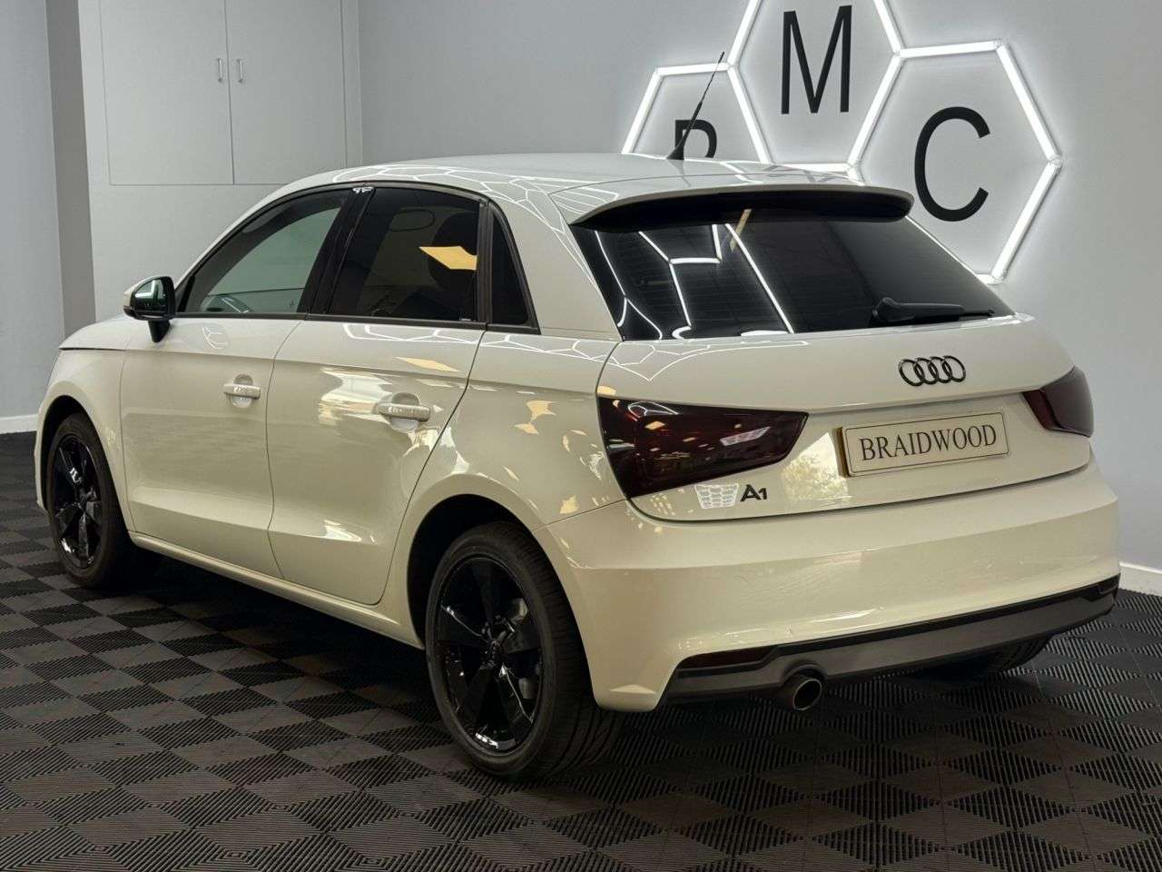 A 2017 AUDI A1 1.0 TFSI Sport Sportback 5dr Petrol Manual Euro 6 (s/s) (95 ps) A 2017 AUDI A1 1.0 TFSI Sport Sportback 5dr Petrol Manual Euro 6 (s/s) (95 ps)