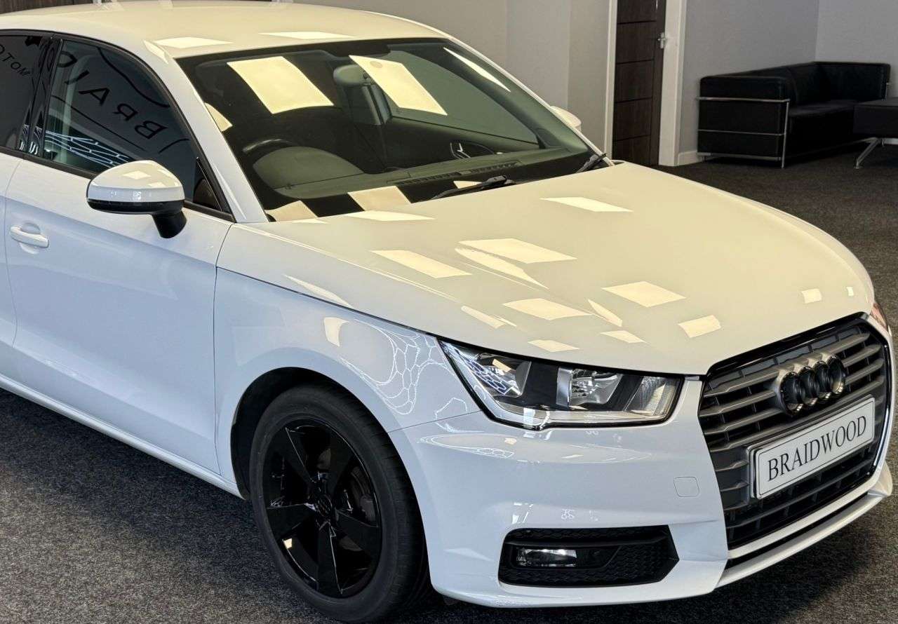 2017 AUDI A1 2017 AUDI A1