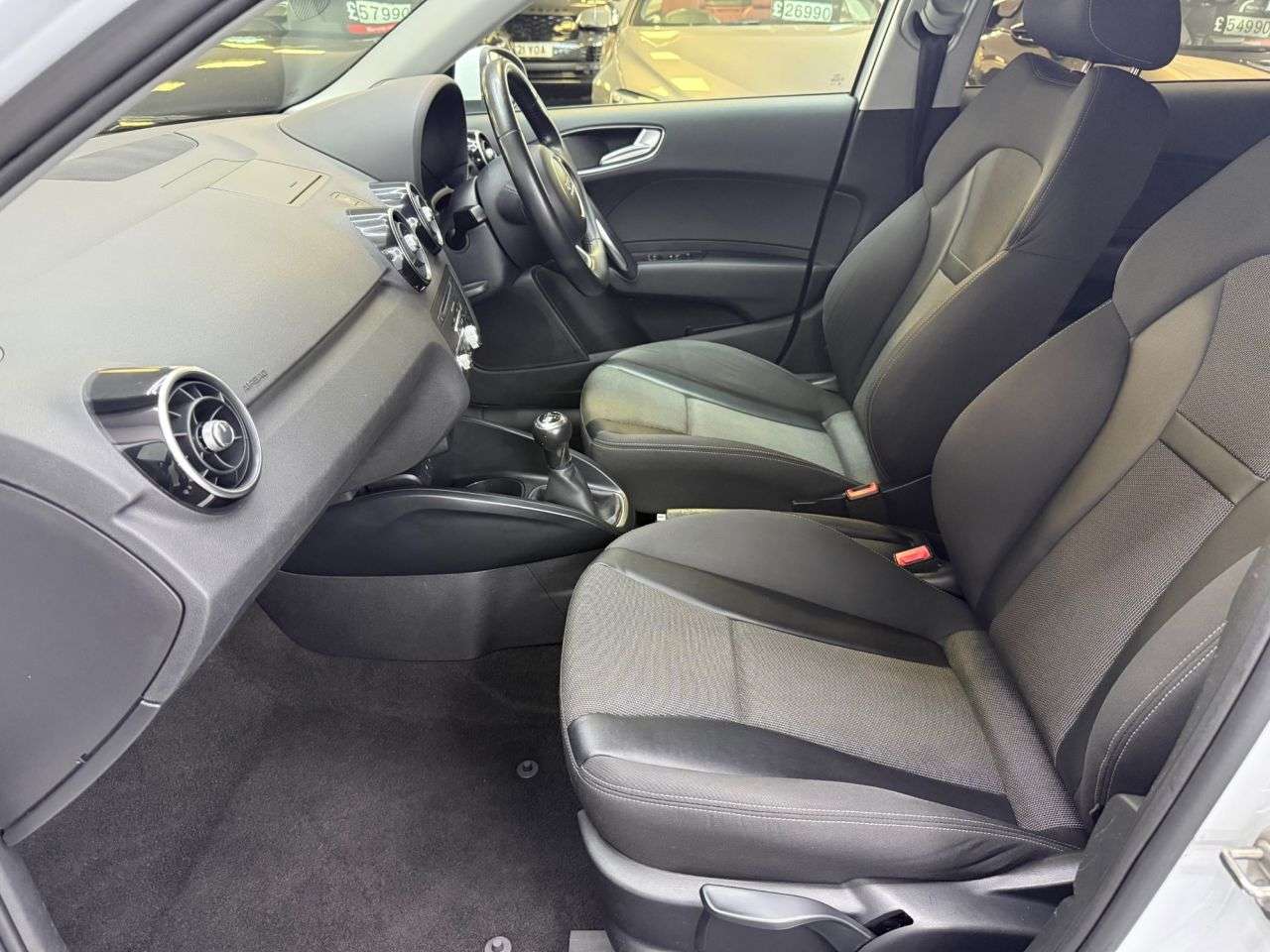 2017 AUDI A1 2017 AUDI A1