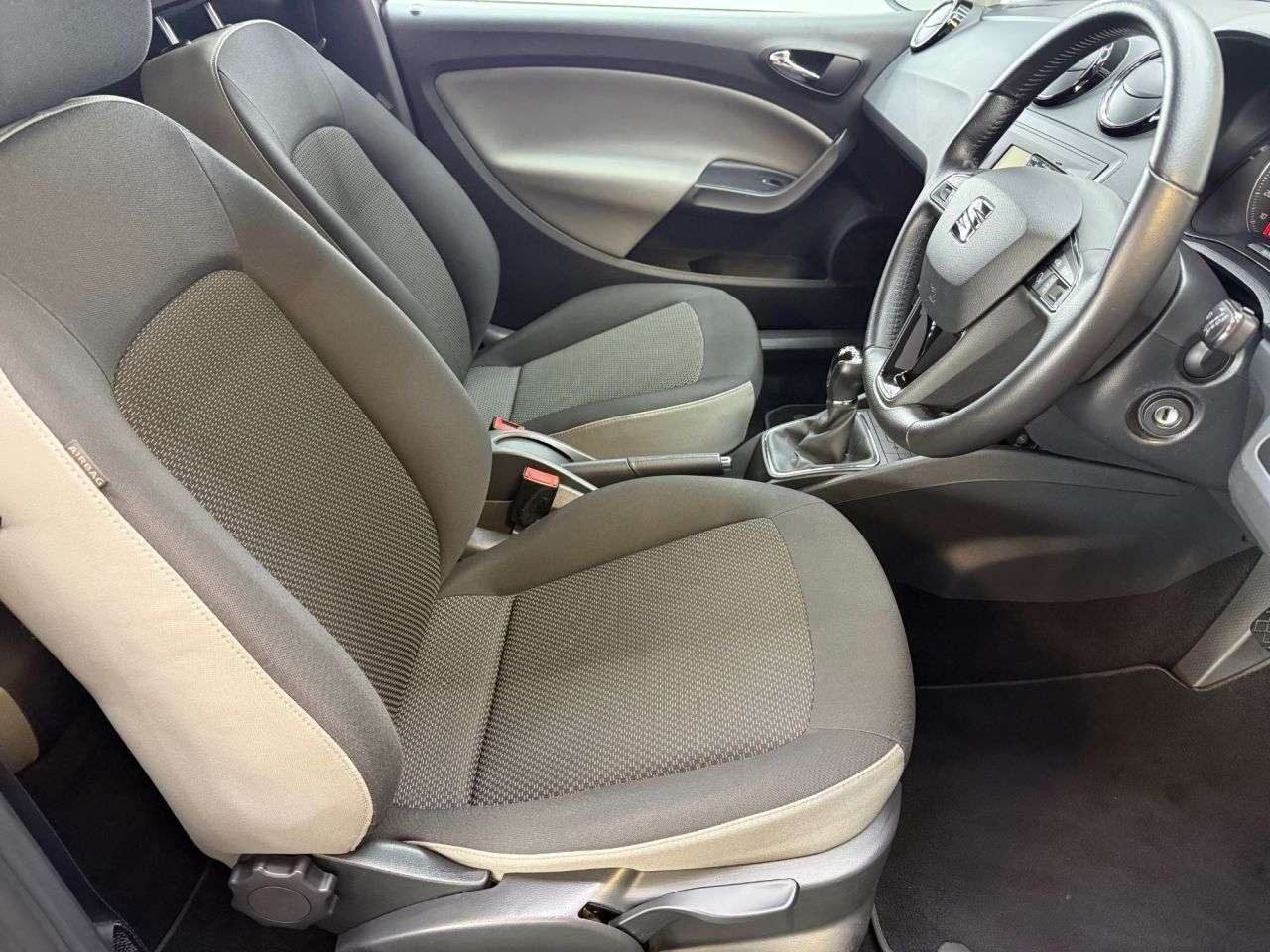 2016 SEAT IBIZA 2016 SEAT IBIZA