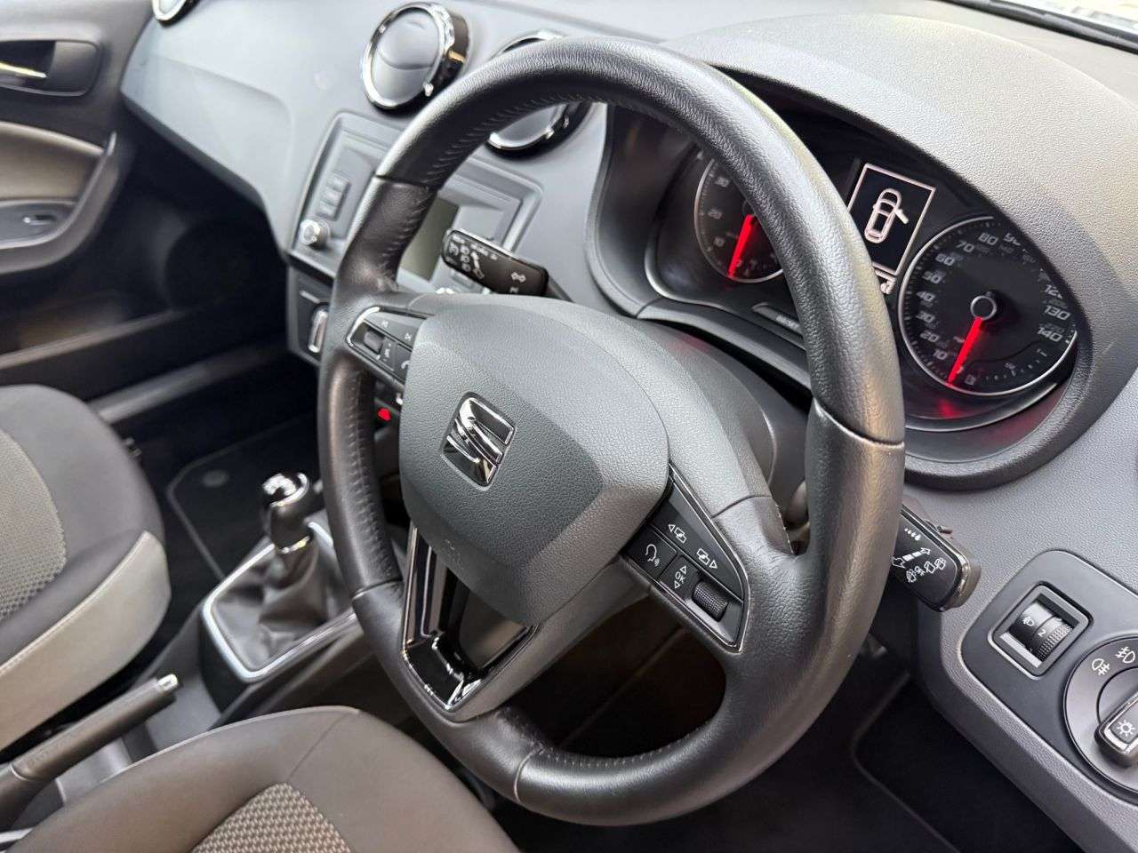2016 SEAT IBIZA 2016 SEAT IBIZA